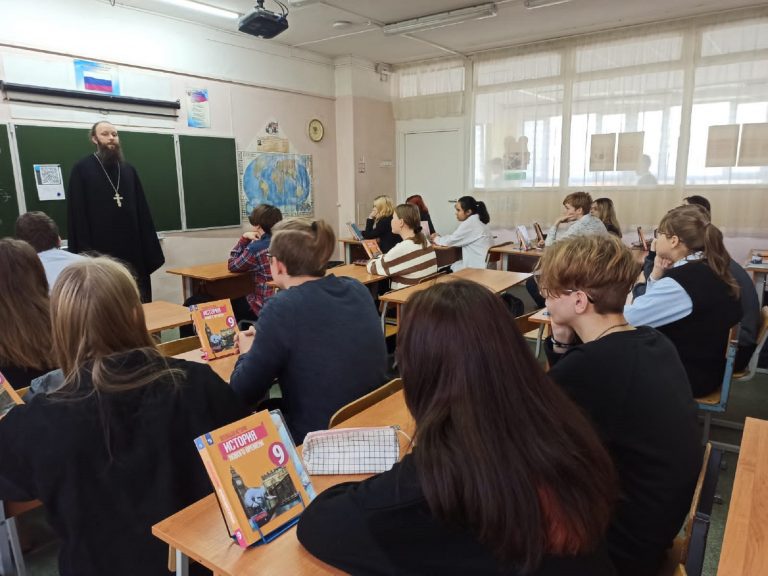 Встреча с учащимися образовательных учреждений в рамках проекта «Диалог со священником»