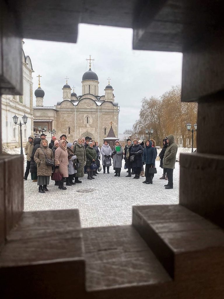 Паломничество к чудотворной иконе «Неупиваемая чаша»