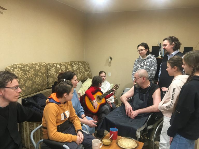 Поздравление с Днем защитника Отечества людей с ограниченными возможностями здоровья