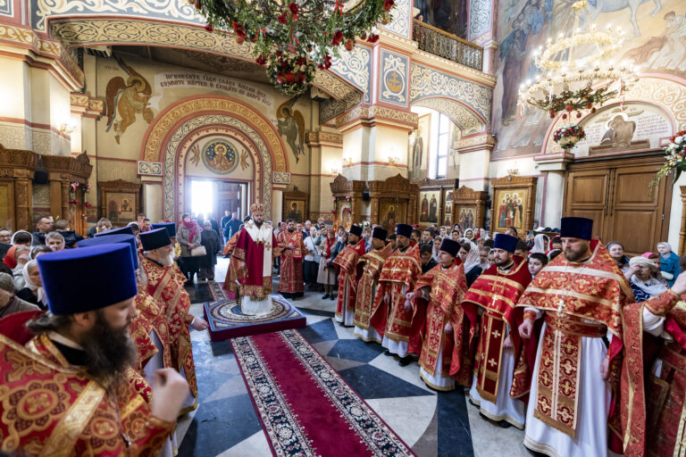 Архиерейское богослужение на Светлой седмице в Люберцах