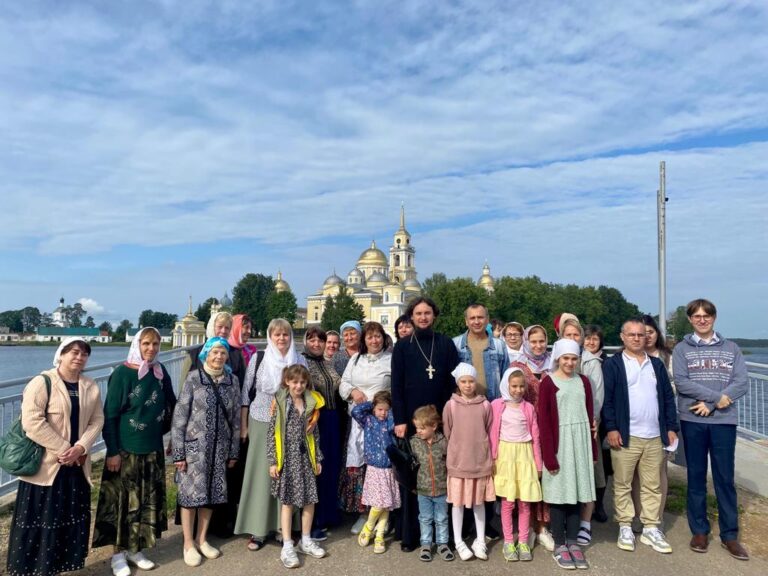 Паломничество в Нило-Столобенский монастырь