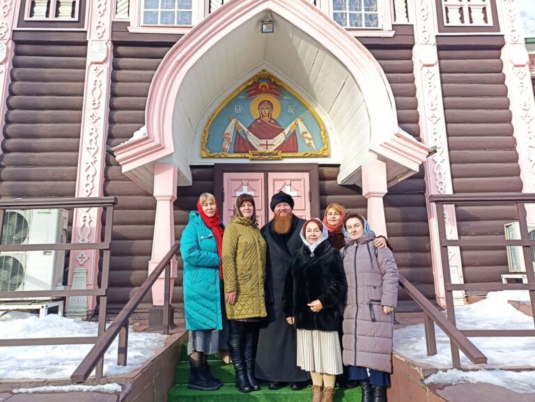 Экскурсия по храму для сотрудников Малаховского детского туберкулезного диспансера