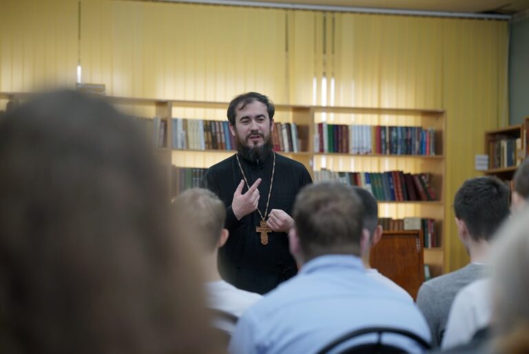 Встреча со школьниками в Красковской библиотеке