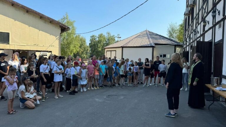 Молебен на начало учебного года в конно-спортивной школе «Белка»