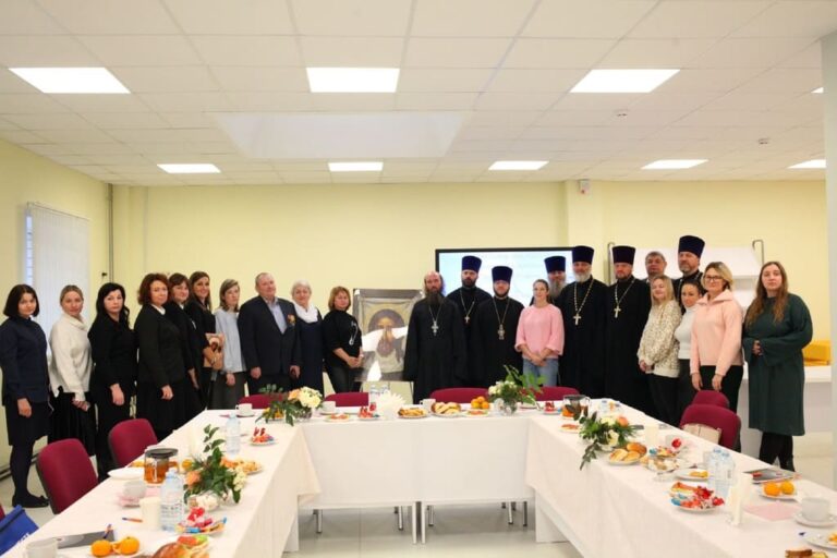 Круглый стол «Взаимодействие по вопросам пастырского окормления воинов, вернувшихся с СВО, и их семей»