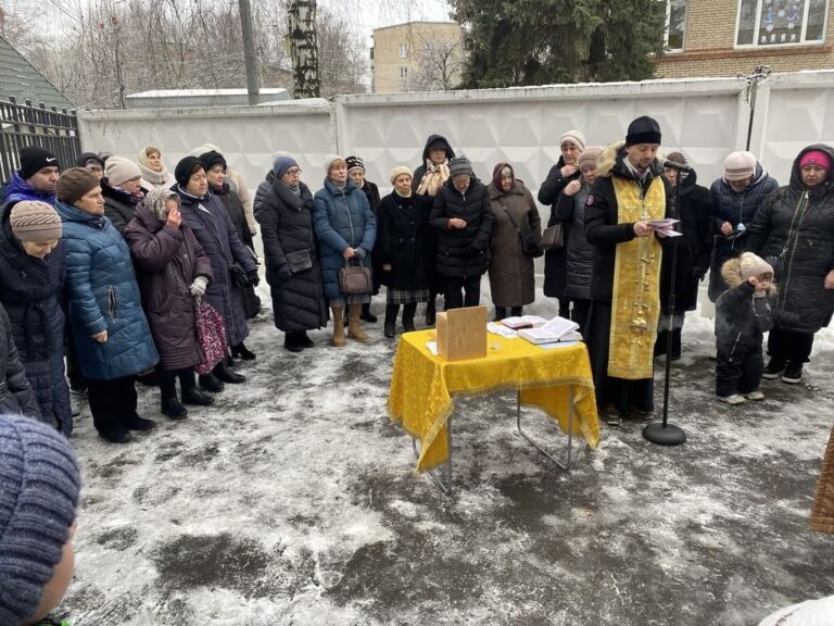 Молебен святителю Спиридону Тримифунтскому