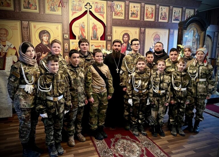 День православной молодежи объединил курсантов ВПЦ «Честь имею» в Никольском храме Люберец
