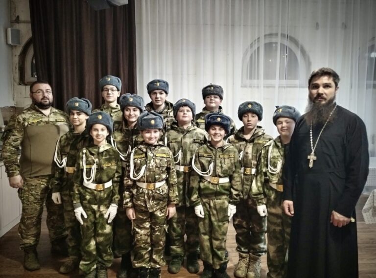 Подготовка к мероприятиям в военно-патриотическом центре «Честь имею»