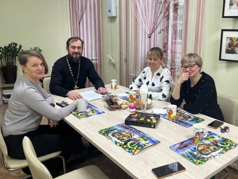 Совещание по проекту «Добрый сад» дошкольного отделения «Родничок» пос. Красково