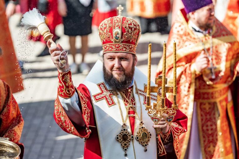Архиерейское богослужение в Преображенском соборе города Люберцы
