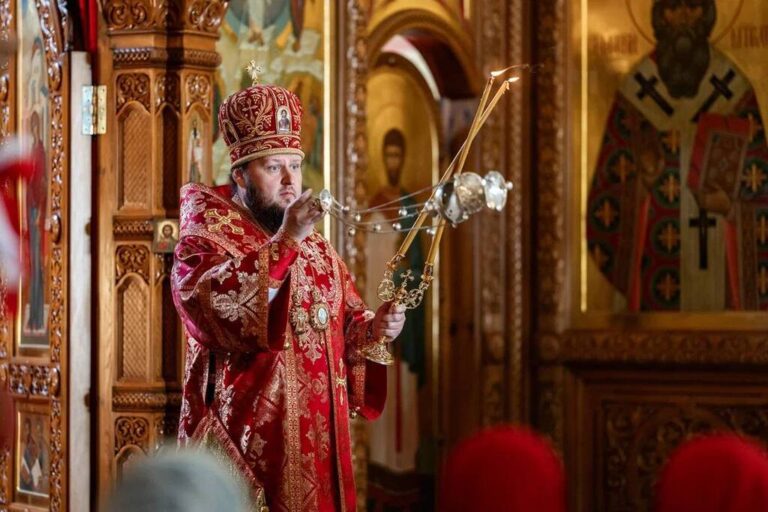 Архиерейское богослужение в Преображенском соборе города Люберцы