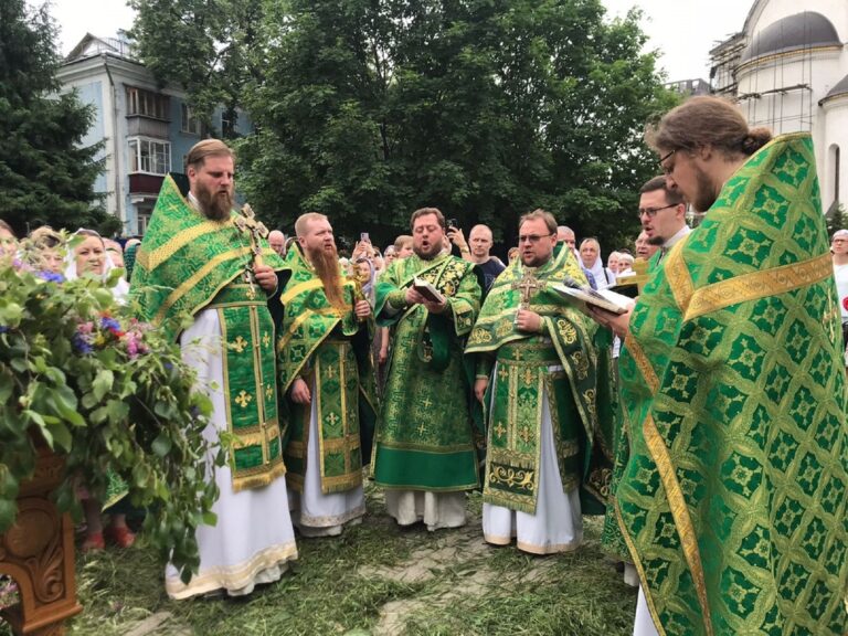 Пятидесятница в Преображенском соборе города Люберцы