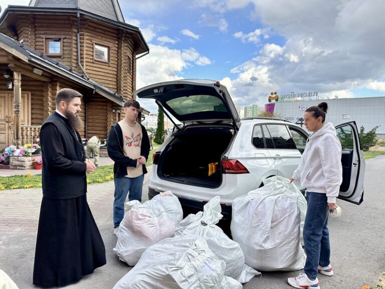 От Никольского храма деревни Островцы отправлена гуманитарная помощь нуждающимся 