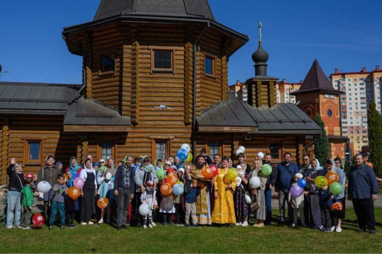 Дети с ограниченными возможностями здоровья на приходе Никольского храма деревни Островцы