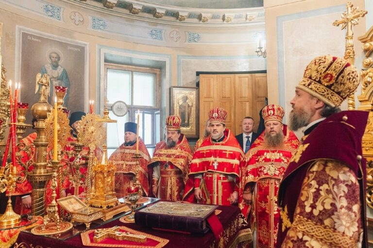 Благочинный церквей Люберецкого округа иерей Вячеслав Новак принял участие в Божественной литургии в храме святителя Николая Мирликийского, Патриаршего подворья в Котельниках - Представительстве Православной Церкви Чешских земель и Словакии при Московском Патриаршем престоле