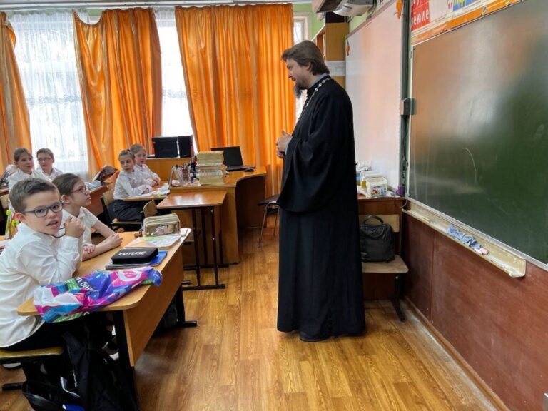 Урок основ православной культуры в гимназии №4 города Лыткарино