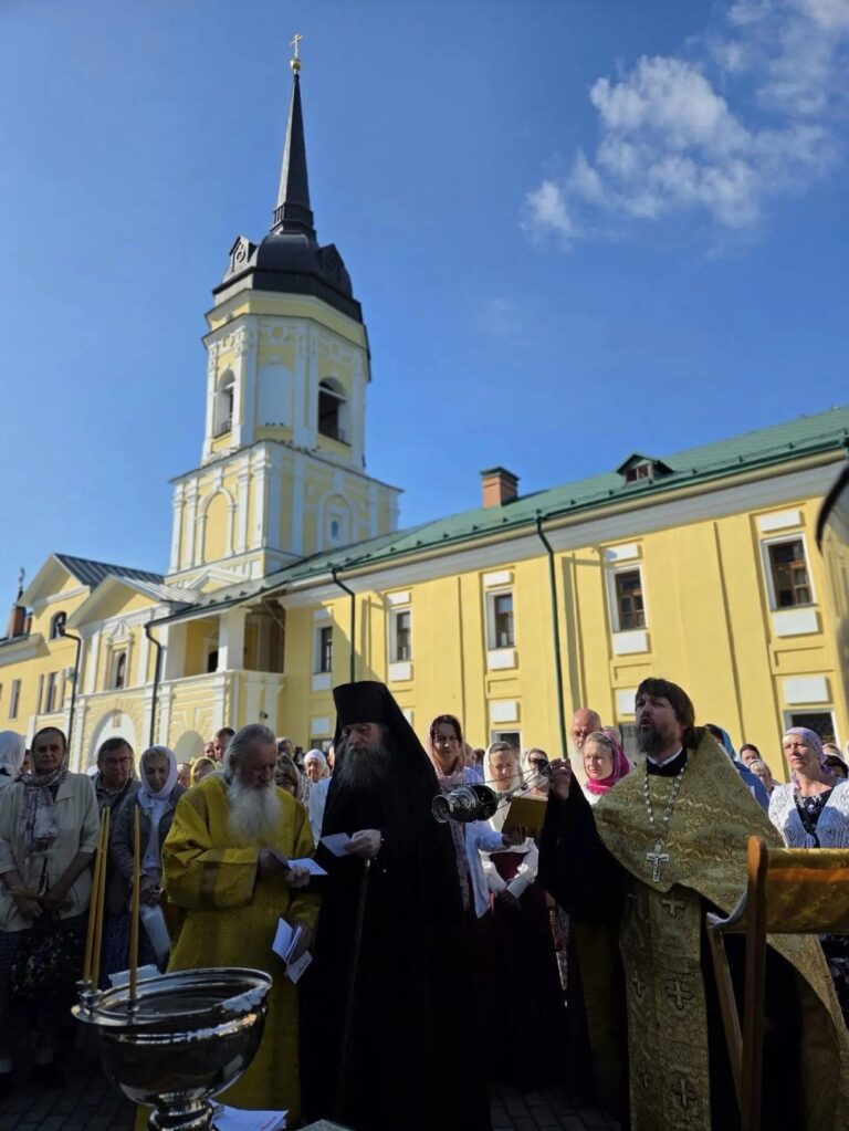 5 Храм Рождества Пресвятой Богородицы в селе Верхнее Мячково