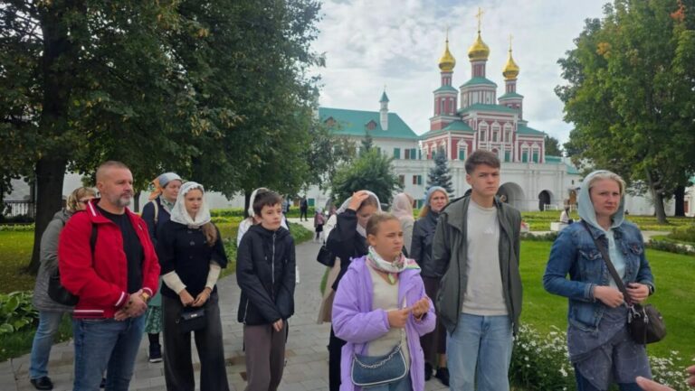Паломническая поездка молодёжи Казанского храма города Котельники в Новодевичий монастырь